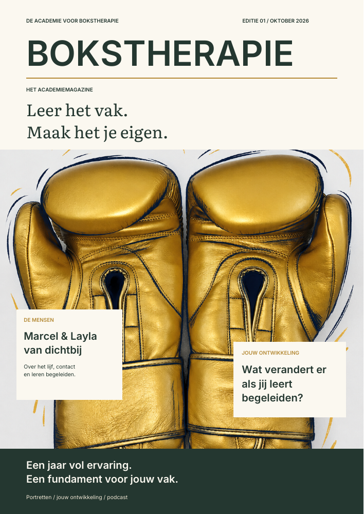 Cover van het Academiemagazine Bokstherapie met gouden bokshandschoenen